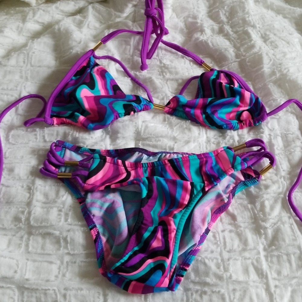 Swim suit